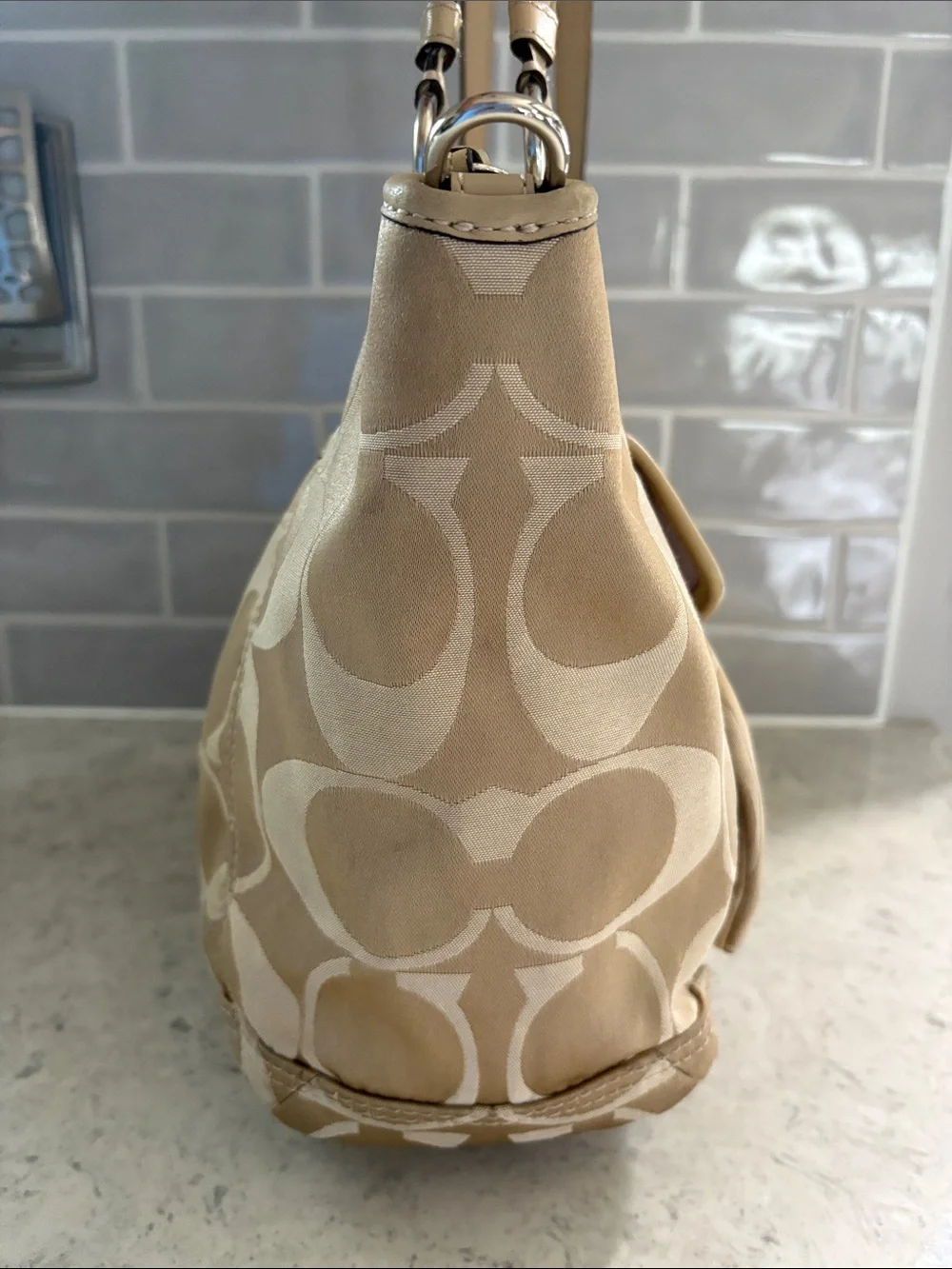 Coach signature leah
